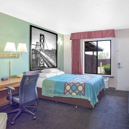 Super 8 By Wyndham Barstow Hotel Екстериор снимка
