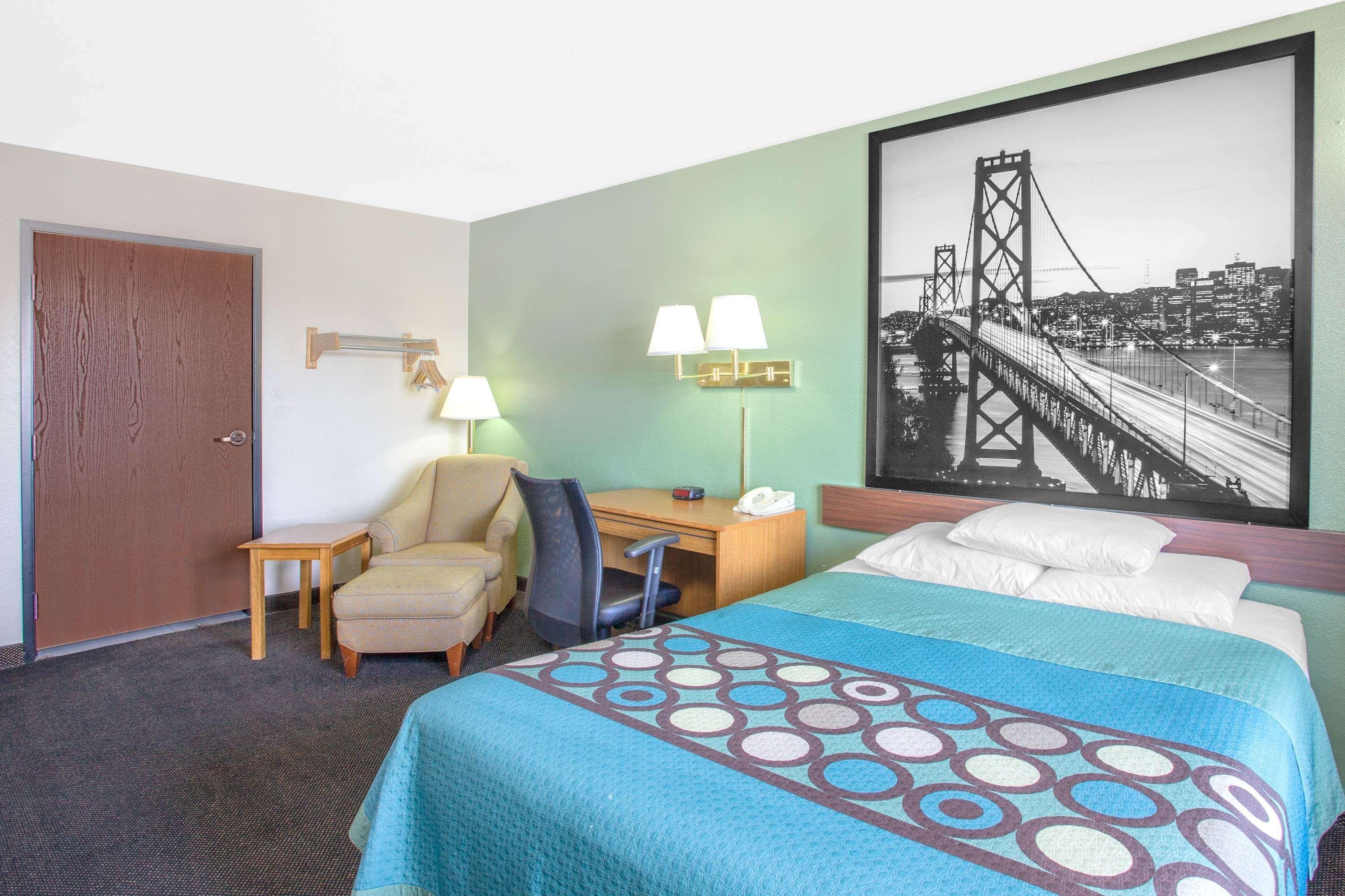 Super 8 By Wyndham Barstow Hotel Екстериор снимка