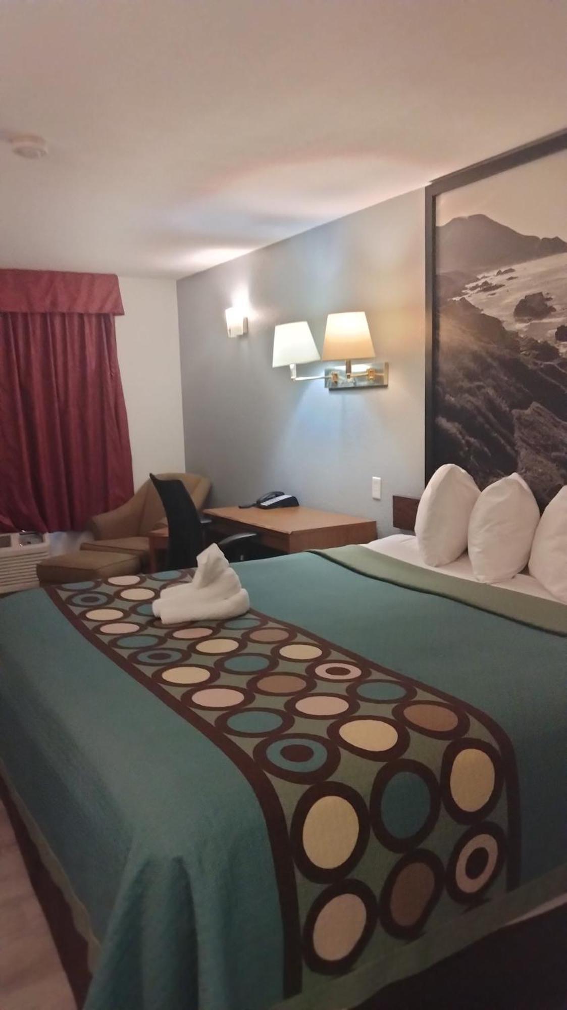 Super 8 By Wyndham Barstow Hotel Екстериор снимка