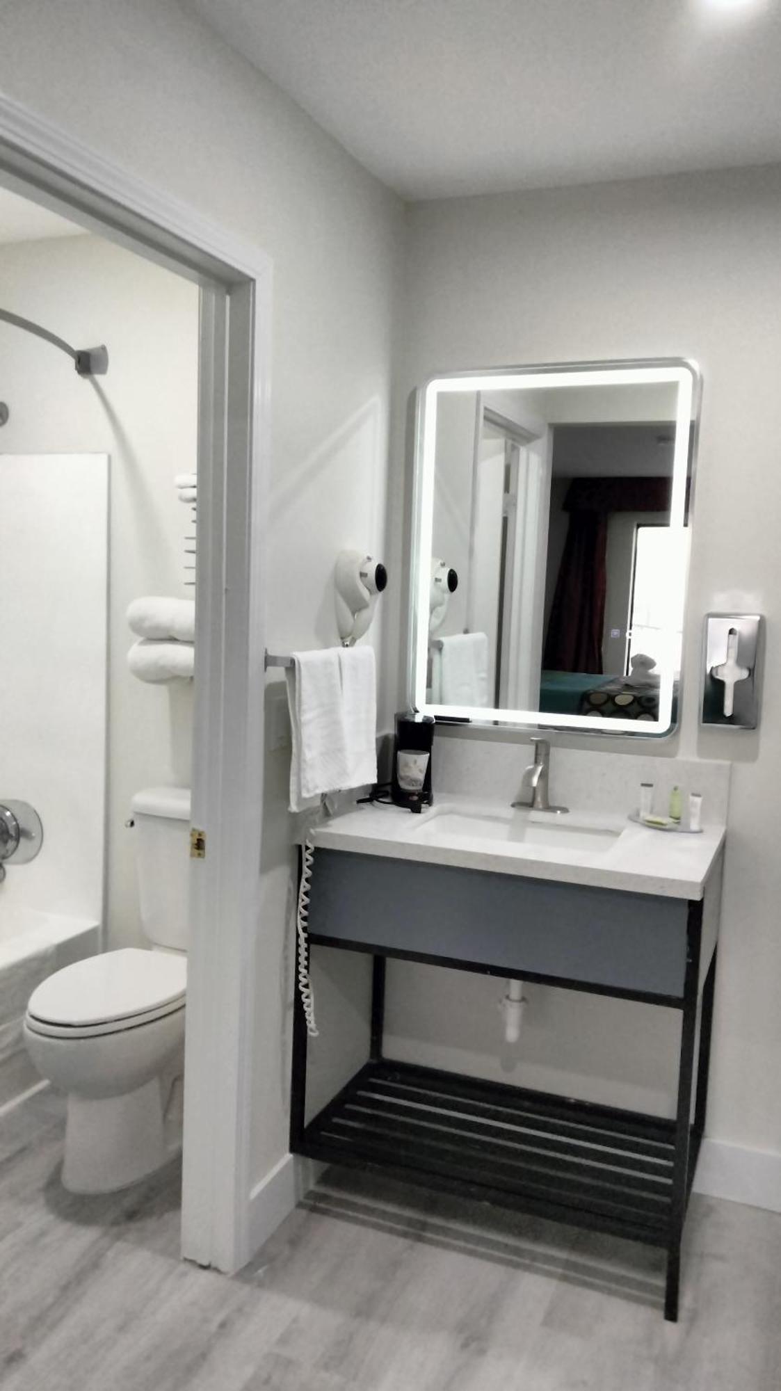 Super 8 By Wyndham Barstow Hotel Екстериор снимка
