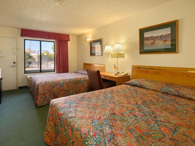 Super 8 By Wyndham Barstow Hotel Стая снимка