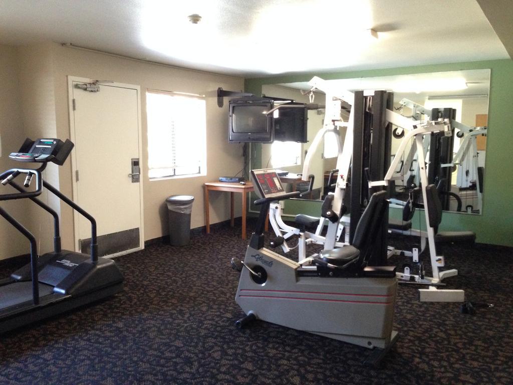Super 8 By Wyndham Barstow Hotel Екстериор снимка